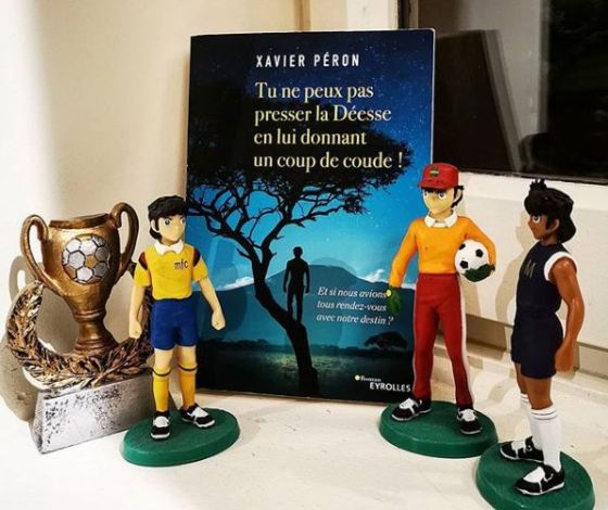 Tu ne peux pas presser la deesse en lui donnant un coup de coude de Xavier Péron